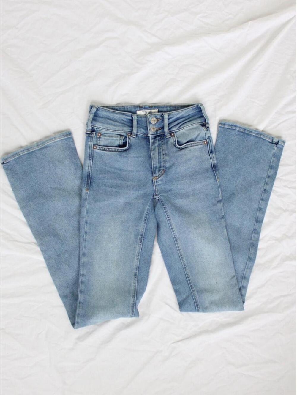 We The Free People Shayla Bootcut Denim Jeans. Size 24